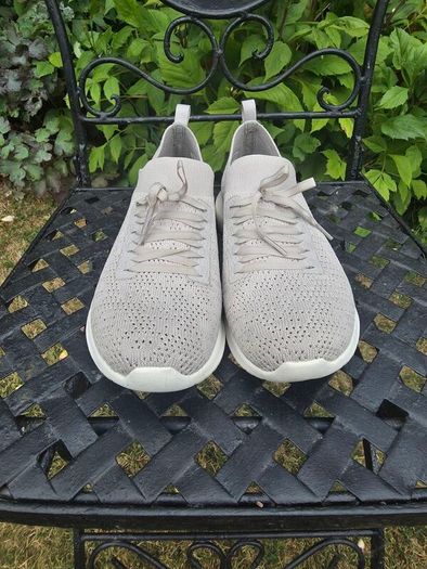 Skechers Slip On Ladies Trainers UK6 EU39