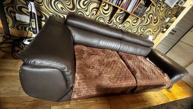 2-3 seater coach