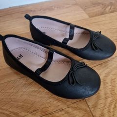shoes for girl size 28 EUR
