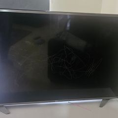 LG Tv 49"Broken