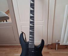 Jackson JS32