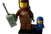 Lego Series 24 Brown Astronaut