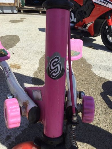 FREE pink flicker