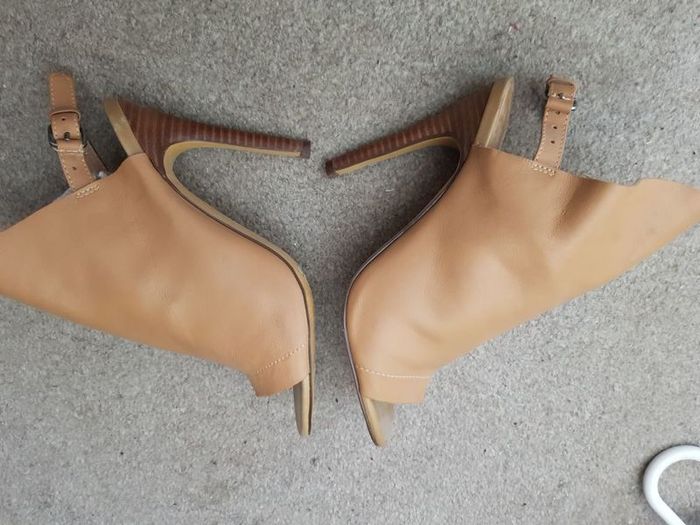 Designer Shoes Size 4