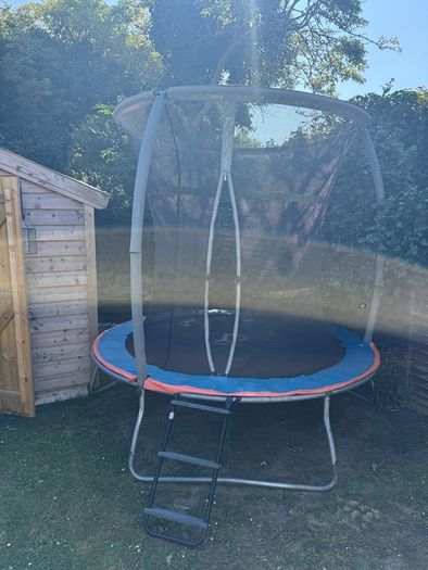 Trampoline