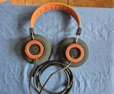 Grado RS1e Headphones