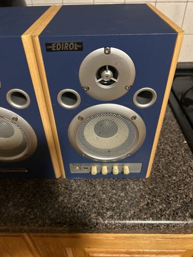 Edirol MA15D Digital Micro Monitors (30 Watts, 1x4 in.)