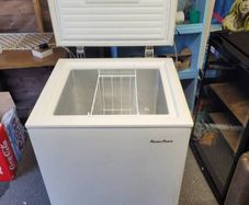 Chest freezer