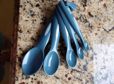 measuring spoons
