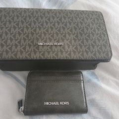 Michael kors bag and matching wallet
