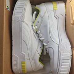 women trainers puma