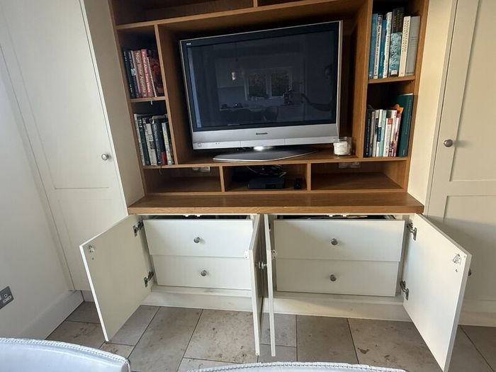 Storage/Cabinet/TV Unit