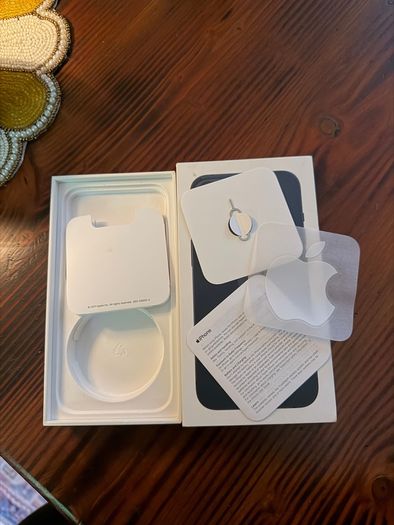 Apple iPhone 13 128GB Midnight Black unlocked and boxed