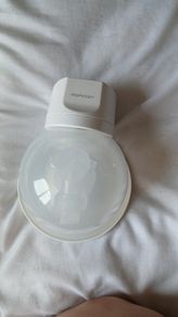 Momcozy breast pump