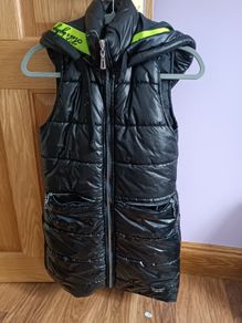 Girls Black gilet