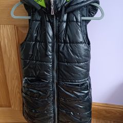 Girls Black gilet