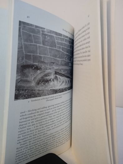 Prior Roger Outlaw of Kilmainham (Maynooth Studies in Irish Local History) by Eithne Massey (HQ275)