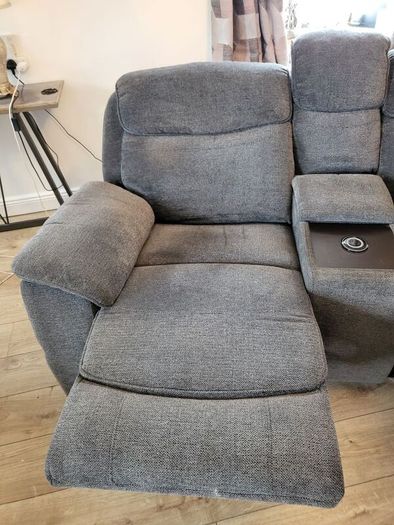 2 seater couch electric console armrest with storage