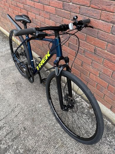 Trek Dual Sport 2 Gravel Mountain Hybrid Bike