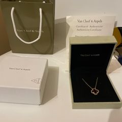 Van cleef and arpels Alhambra necklace
