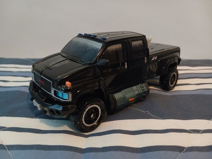 Transformer Ironhide