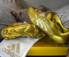 Adidas Predator absolute GOLD