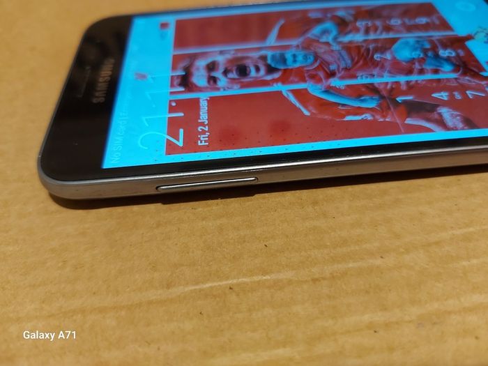 Samsung Galaxy J3 (6), in excellent cosmetic condition, FRP google Locked