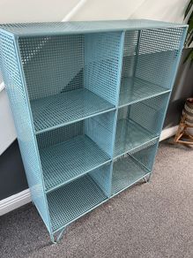 standing shelf/storage