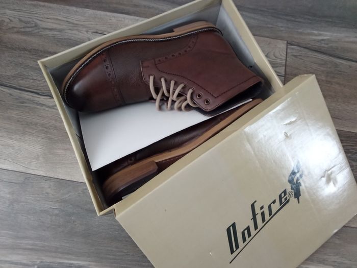 Onfire Brand Mens Textured  Leather Boots.