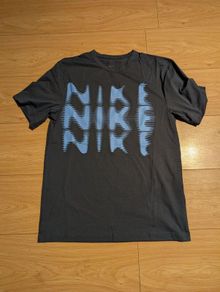 Brand new Nike t-shirt Size S