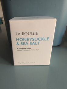 Pair of La Bougie "Honeysuckle & Sea Salt" Candles (220g - Brand New)