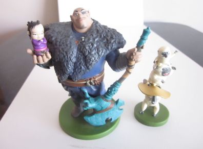 Disney Raya and The Last Dragon Deluxe Figure Play Set,