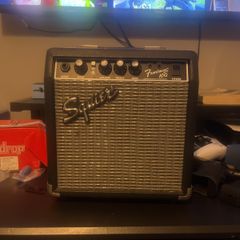 Squier frontman 10g amp for semi acoustic and electric guitars