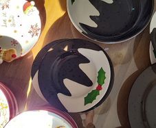 26 pieces!!Complete Christmas dinner service