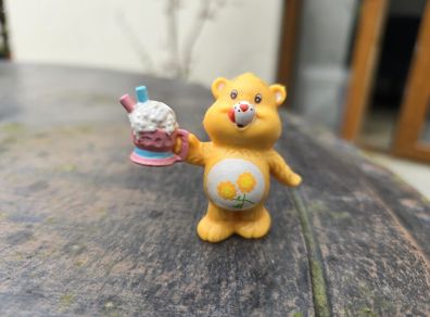Friend Share Bear Carebear Mini Figure 1983-1984 Kenner A.G.C.