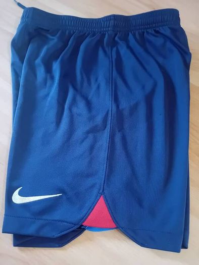 Nike Barcelona Shorts Size M (10-12 yrs)