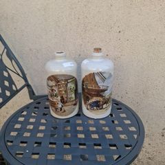 Duo pottery bottles possible to post
