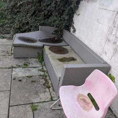 Free outdoor wicker couch