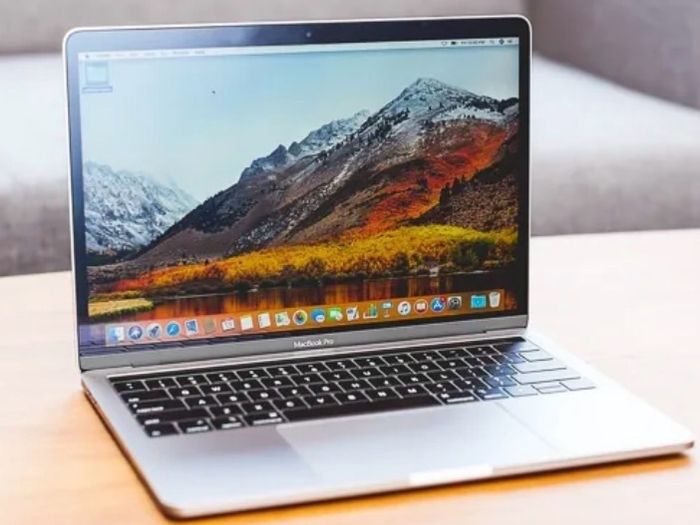 Apple MacBook Pro 2019 | 13.3-inch | Touch Bar