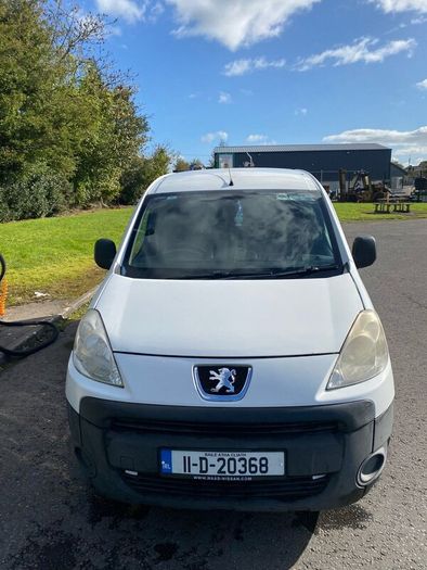 2011 Peugeot Partner