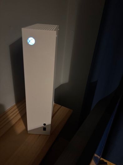 Xbox Series S console