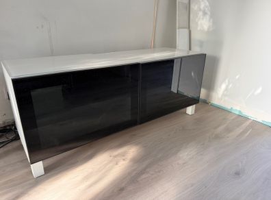 BESTA tv unit 120 x 42 x 48 glass doors & top