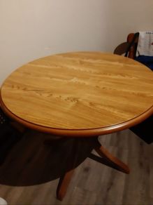 Round Kitchen Table