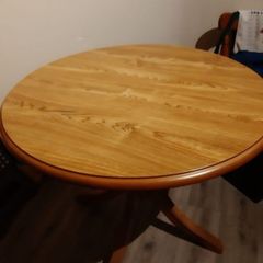 Round Kitchen Table