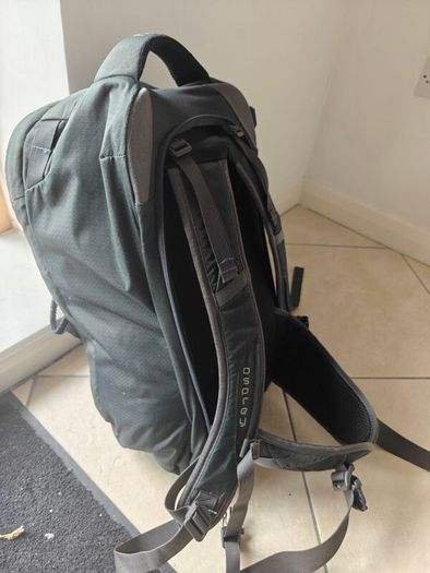 Osprey Farpoint 40 Travel Backpack - Carry-On Rucksack Grey Black Green