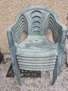 FREE 6 garden chairs