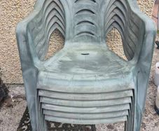 FREE 6 garden chairs