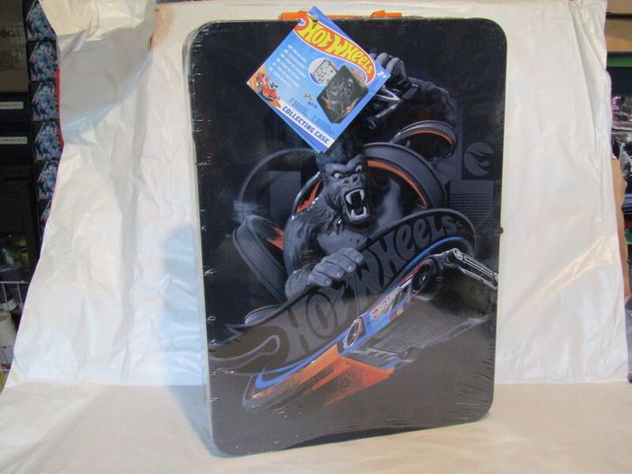 Hot Wheels Gorilla Storage Tin Brand New Sealed Hot Wheels metal storage carrying case for up to 50 cars