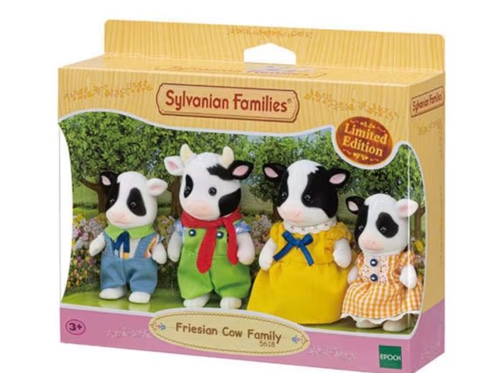 Sylvanian Families Friesian Cow Family 5618