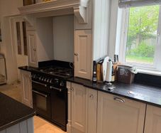 Fitted Kitchen with appliances